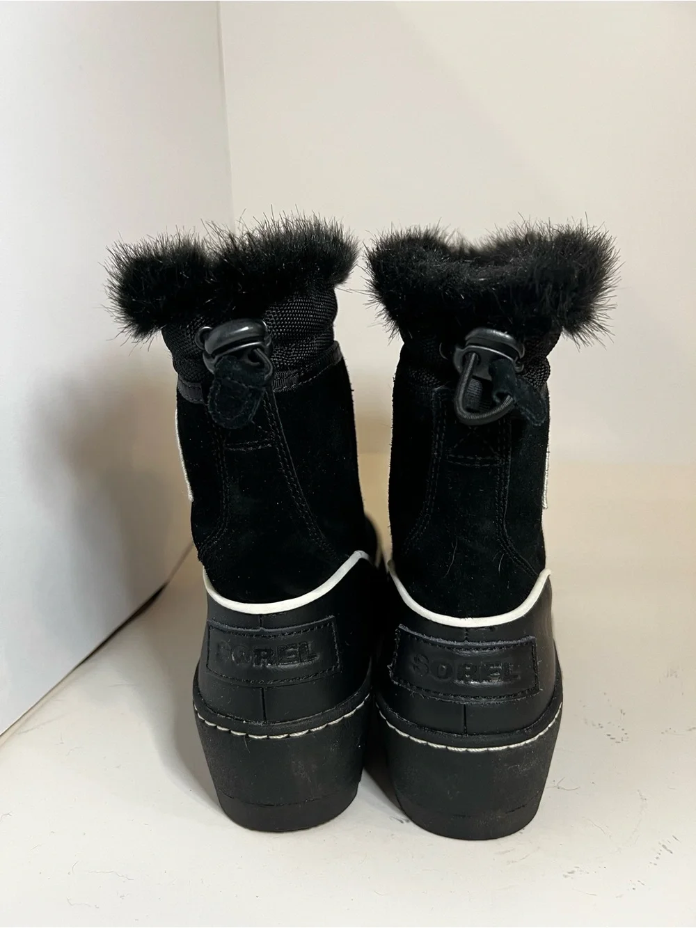 Sorel Women’s Tivoli III Black Suede Faux-Fur Trim Winter Boots